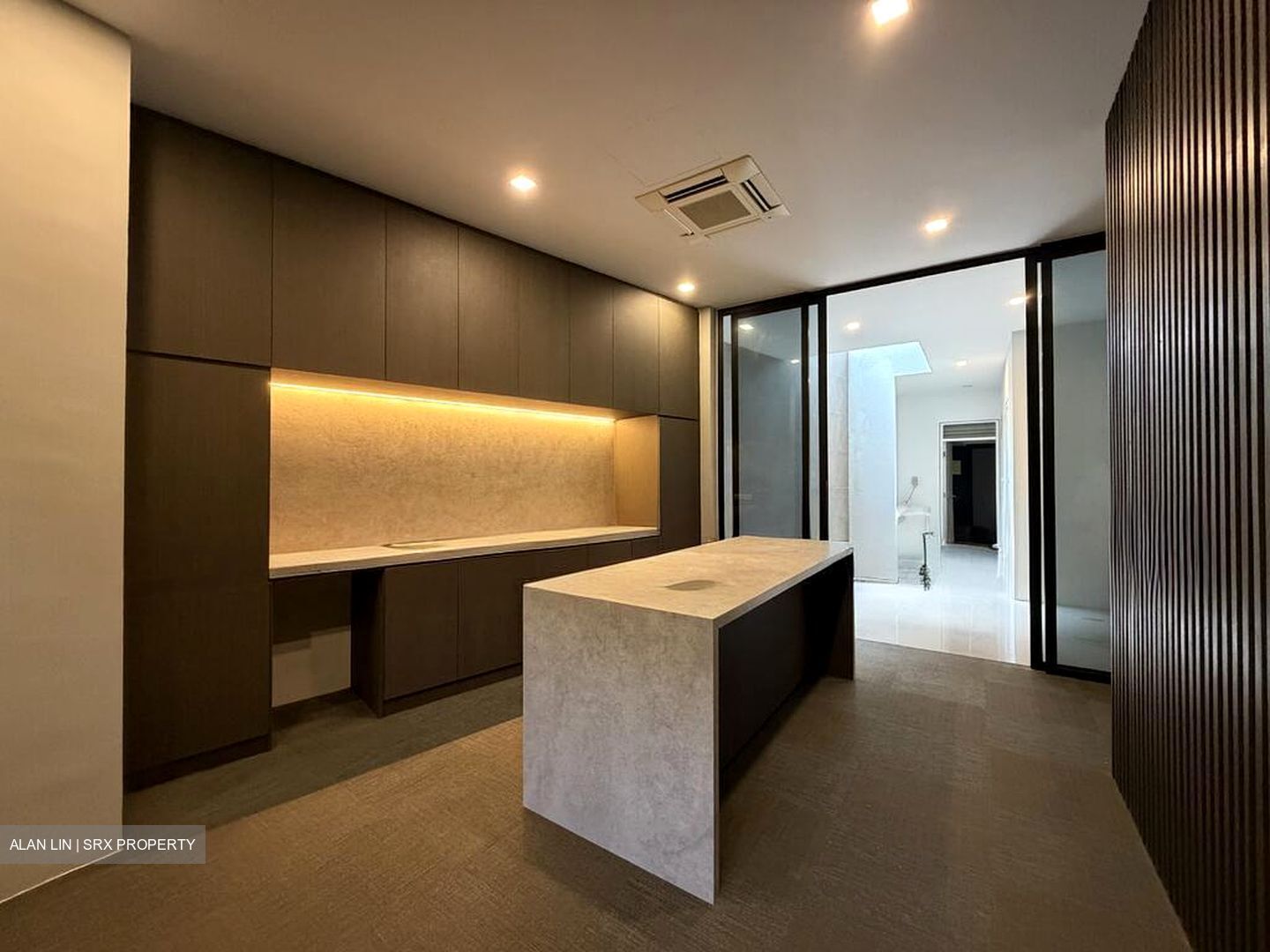 Serangoon Garden Estate (D19), Terrace #520903061